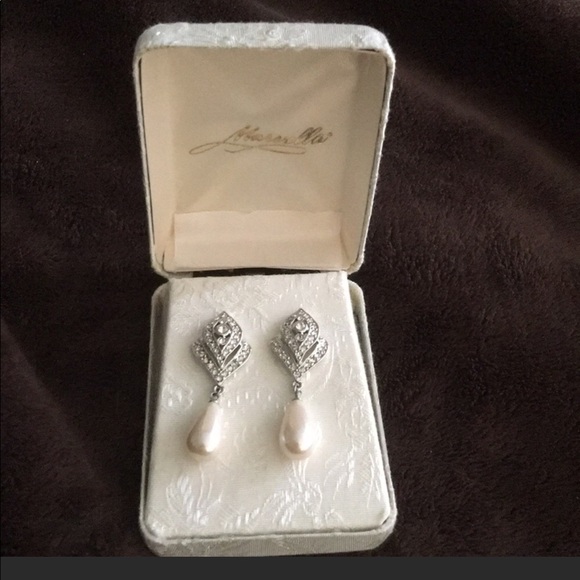 Pearl and Crystal Earrings - Picture 2 of 3